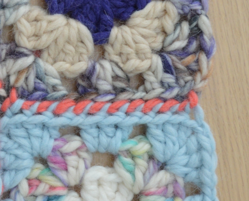 Metodo #4: Punto Treccia Come unire le Mattonelle Granny: 4 metodi