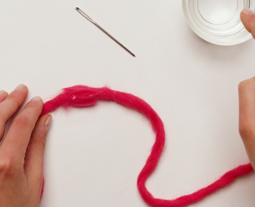 How to join two yarn balls: the felted join