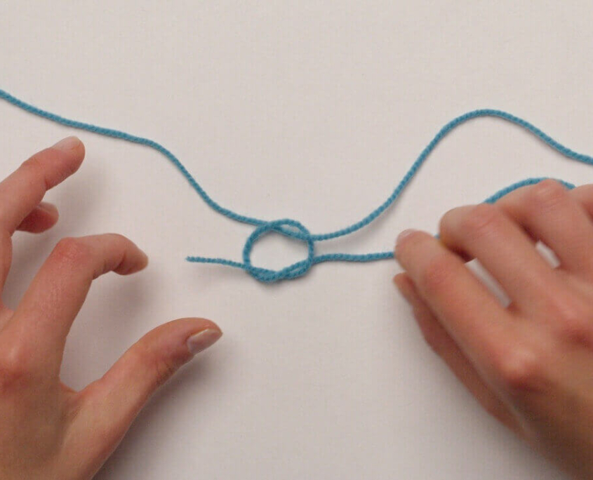 How to join two yarn balls with the Magic Knot